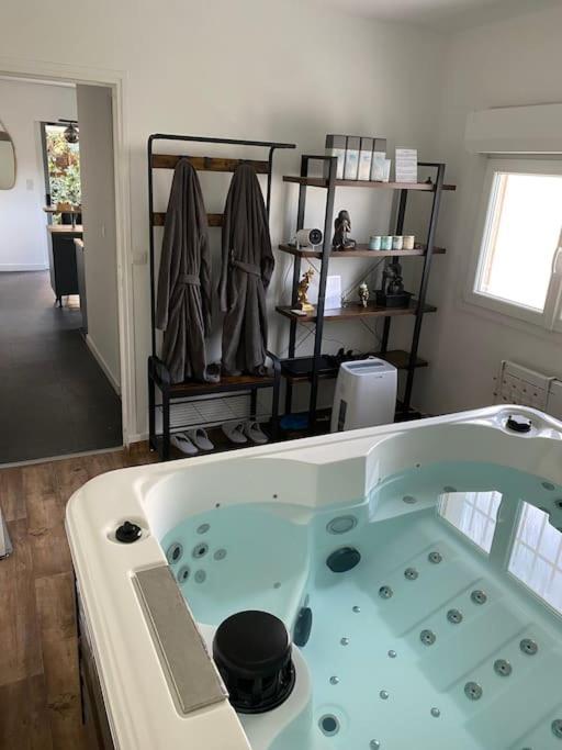 Spa Jardin Prive T3 Independant Dans Villa Morieres-les-Avignon Buitenkant foto