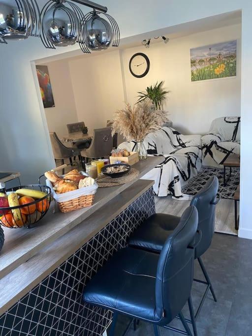 Spa Jardin Prive T3 Independant Dans Villa Morieres-les-Avignon Buitenkant foto